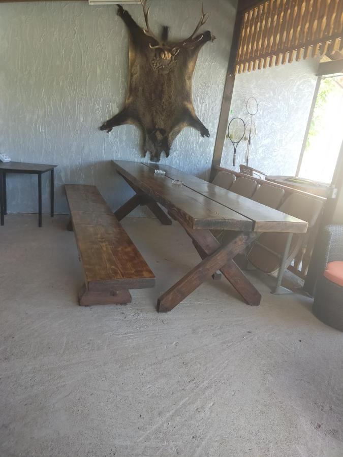 Casa Luna Gura Humorului Buitenkant foto