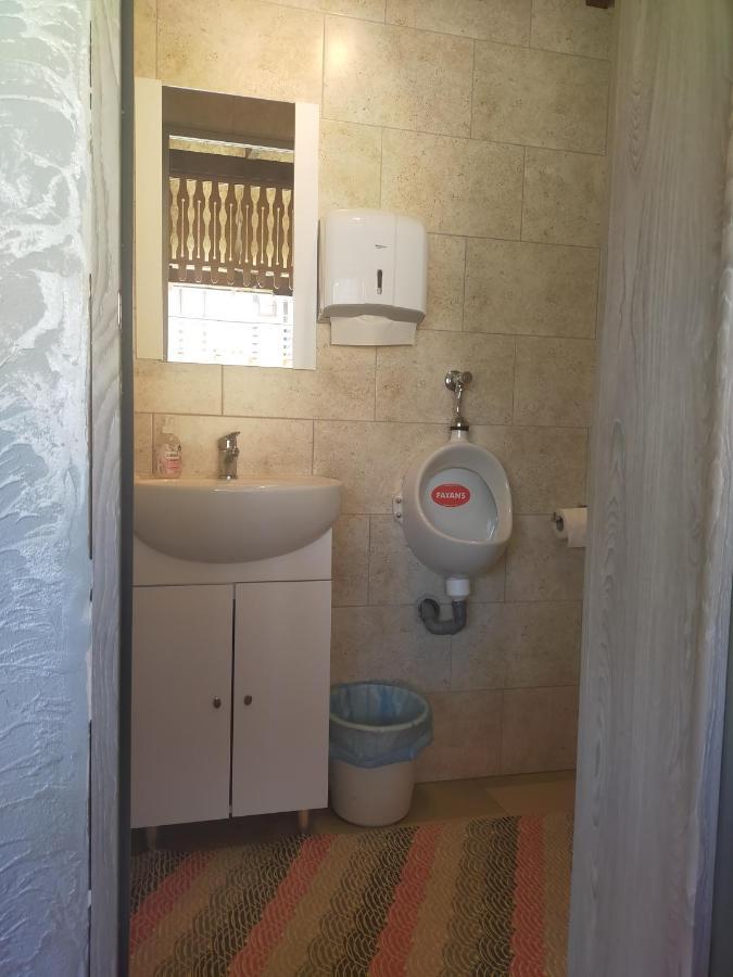 Casa Luna Gura Humorului Buitenkant foto