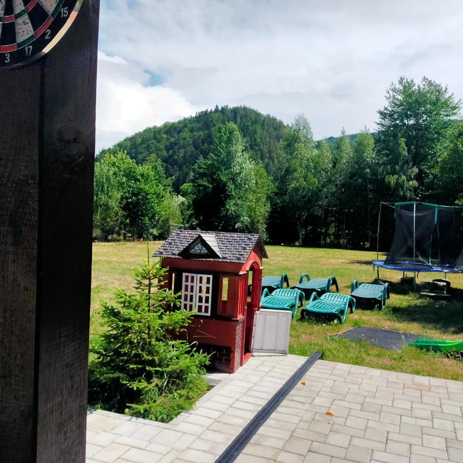 Casa Luna Gura Humorului Buitenkant foto
